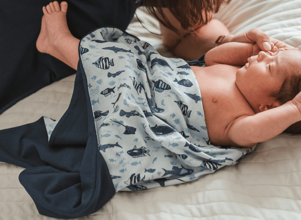 Baby Swaddle Decke mit Kapuze - Fisch
